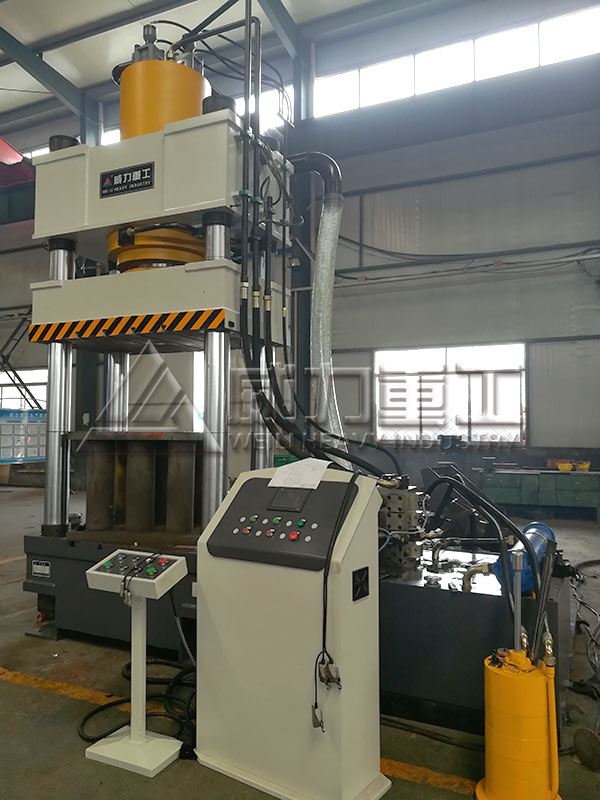 SMC電纜線(xiàn)槽成型液壓機(jī)